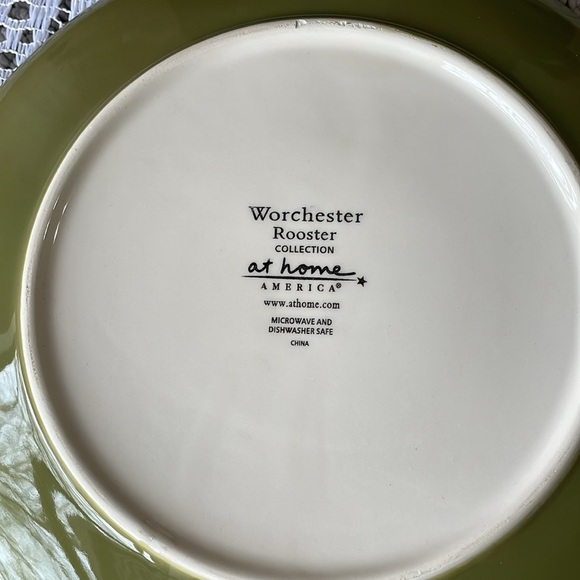 Worchester Rooster Plates - Picture 2 of 4